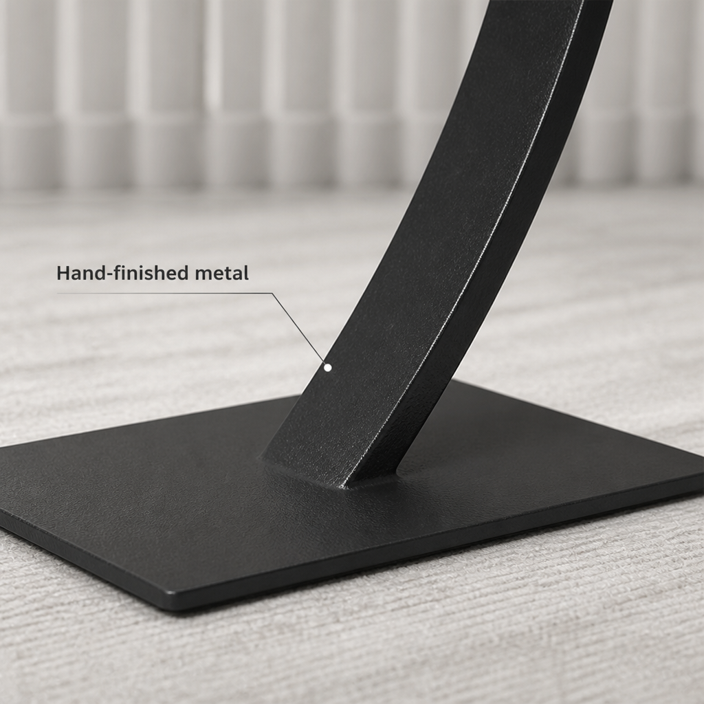 Minimalist Metal Floor Lamp