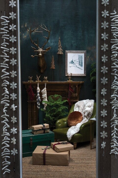 Animal Head Wall Decor Hand-Painted UV-Resistant Resin