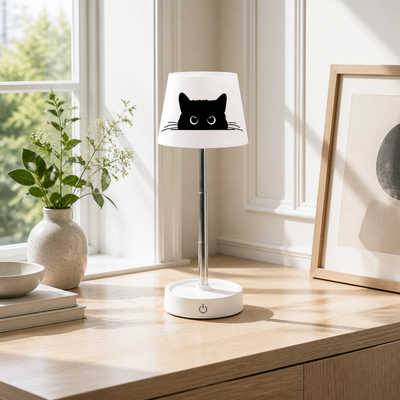 Cat-Shaped Table Lamp