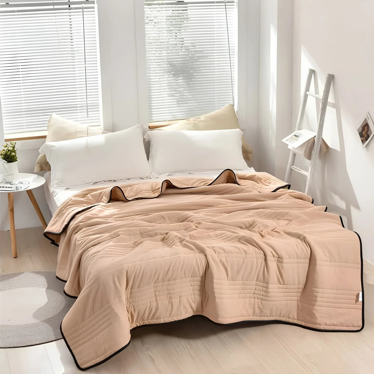 Cooling Blanket Breathable Lightweight Machine Washable