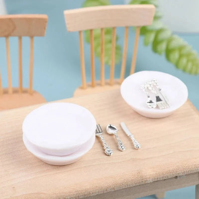 Dollhouse Dinnerware Set 1:12 Scale Set of 4